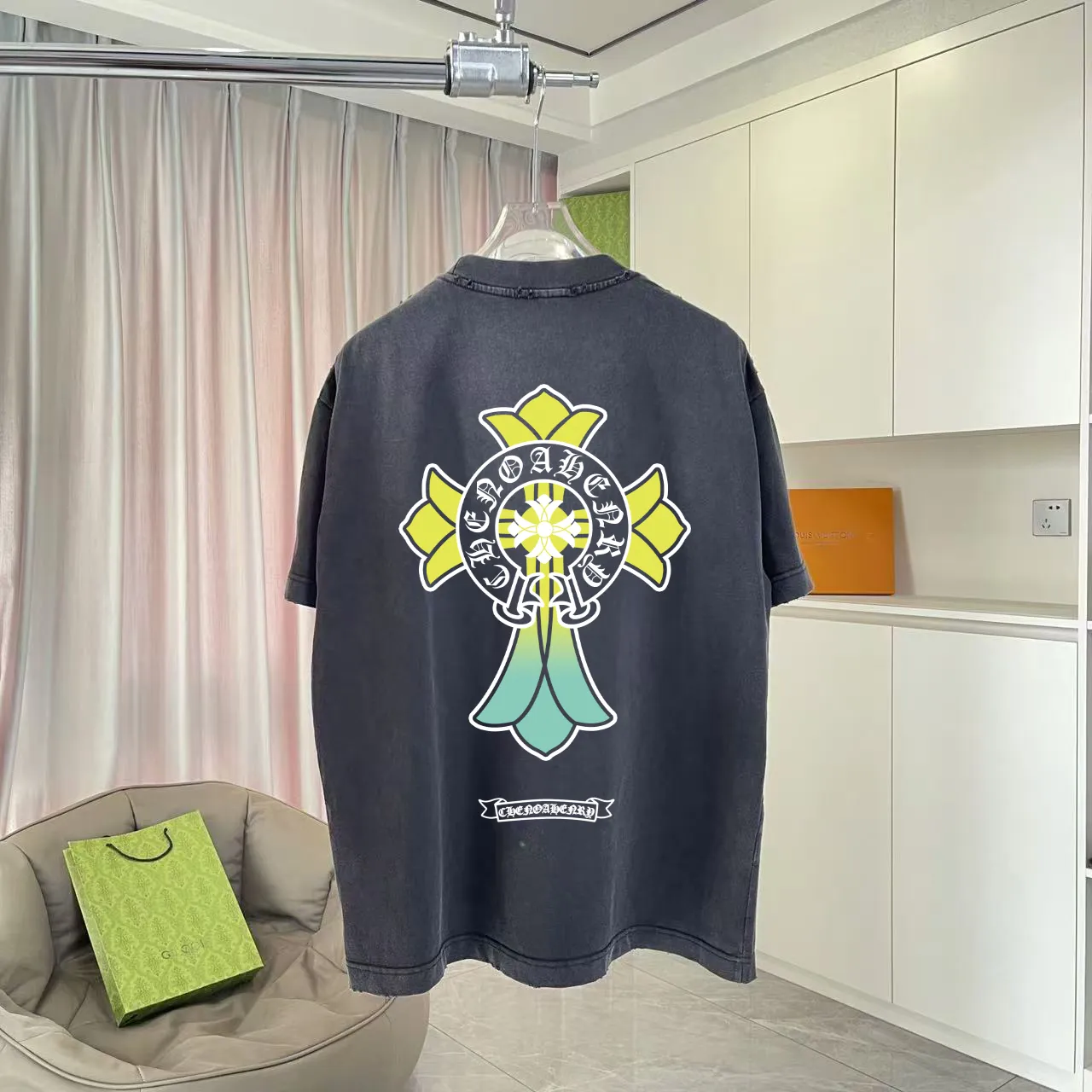 🅿️200 ch Crocodile* 2025 spring and summer new style, washed, worn, Sanskrit cross print, short-sleeved T-shirt, customized fabric 320g, same style for men and women, size: S M L XL XXL five codes, color: black gray